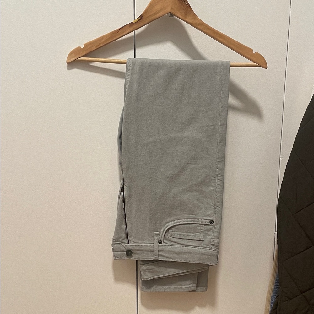 Rag & Bone Light Gray Jeans Fit 2
